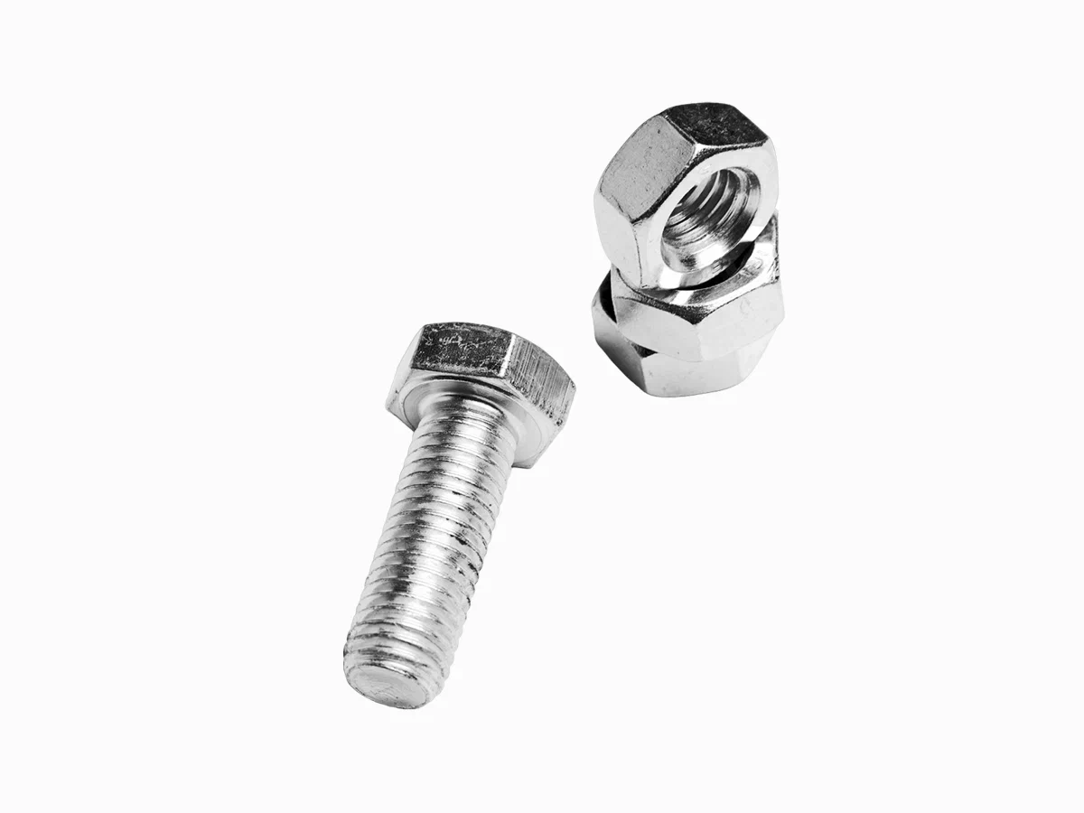 Болт с гайкой